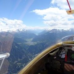 Flugwegposition um 11:54:05: Aufgenommen in der Nähe von Spiss, Österreich in 2807 Meter